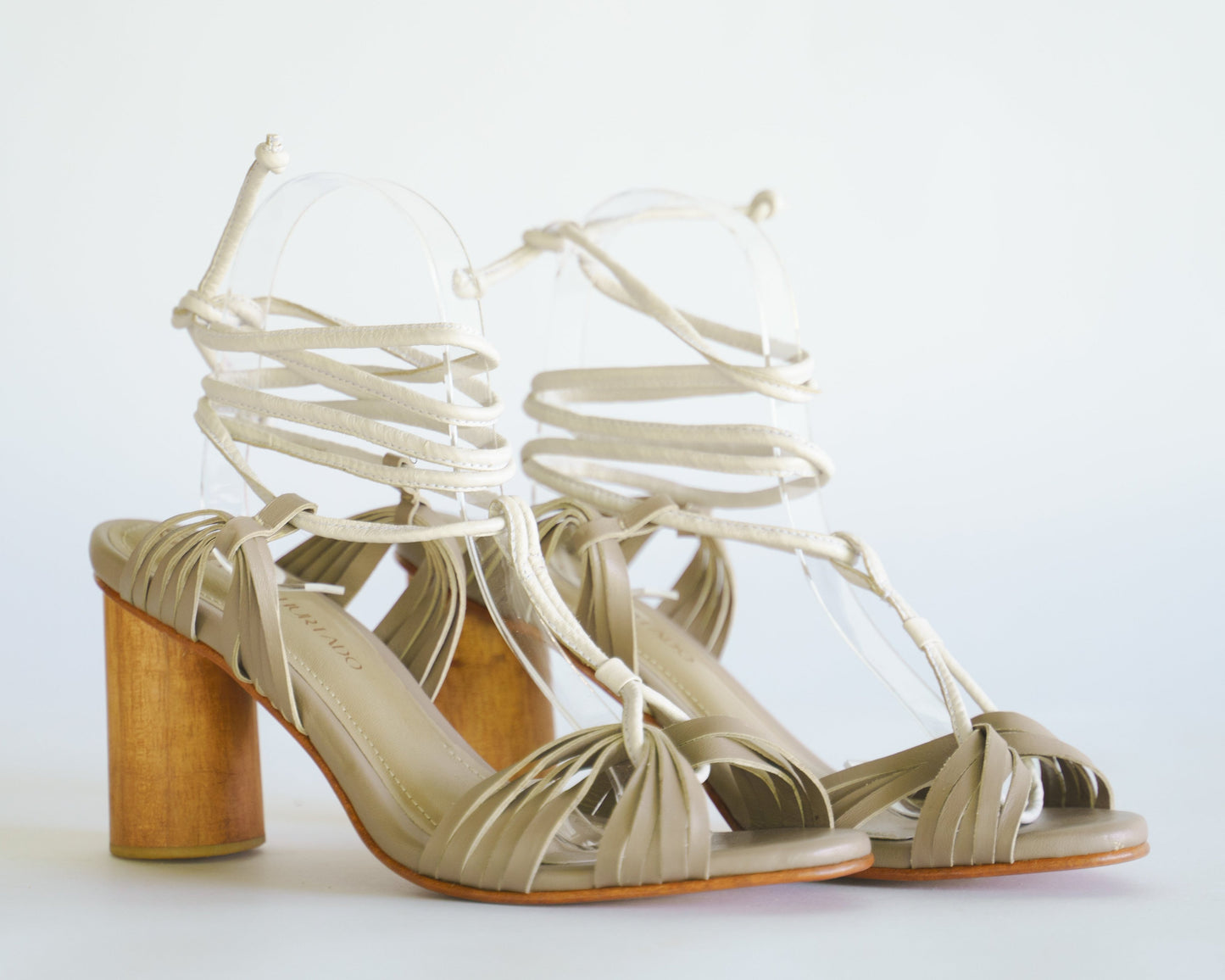 Tacones Regina Taupé x Marfil